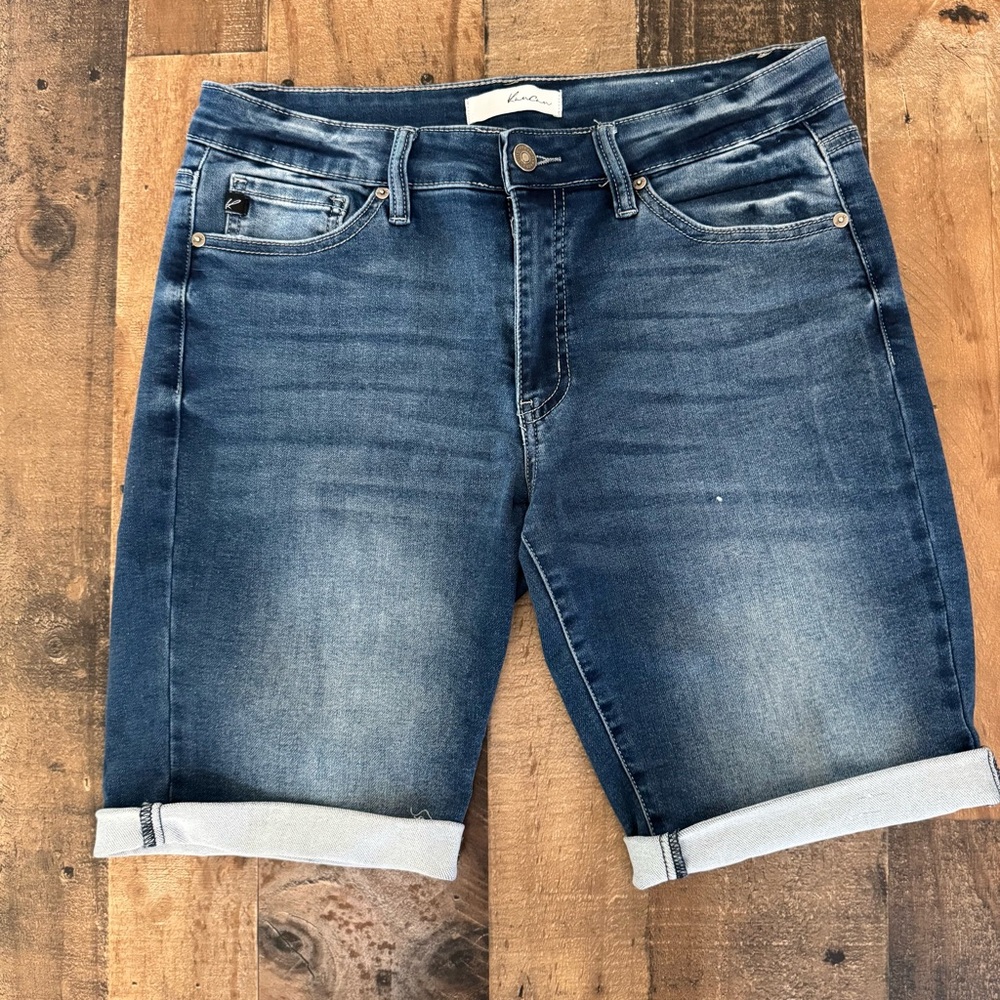 Cute and comfy KanCan denim Bermuda shorts